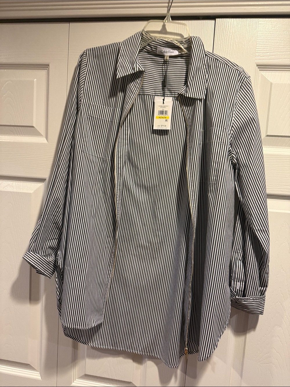 Calvin Klein Black & White Vertical Stripe Blouse Jacket size MM .. new ..tag on
